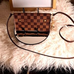 Louis Vuitton Damier Ebene Accordian Wallet